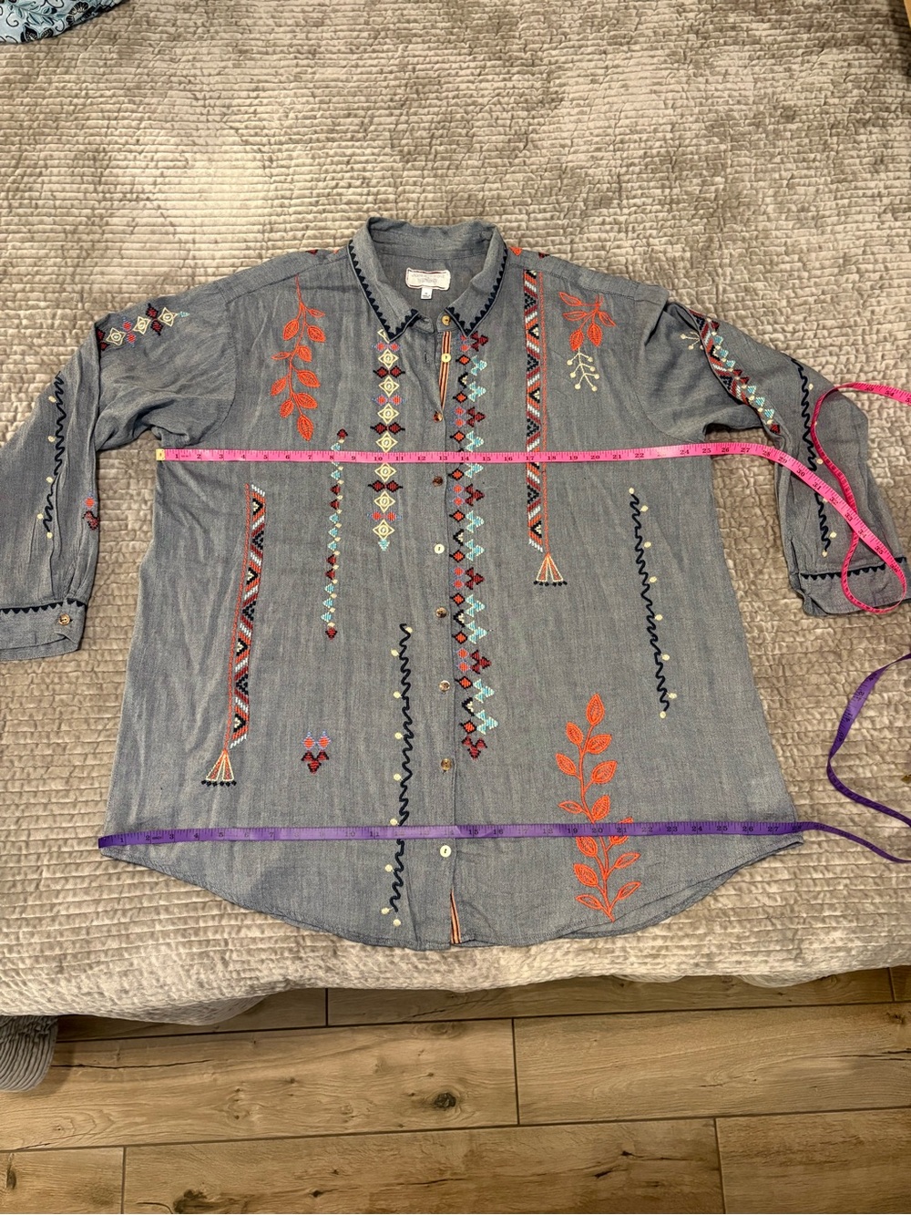 Johnny Was Embroidered Button-Up Shirt, XL - Picture 8 of 9
